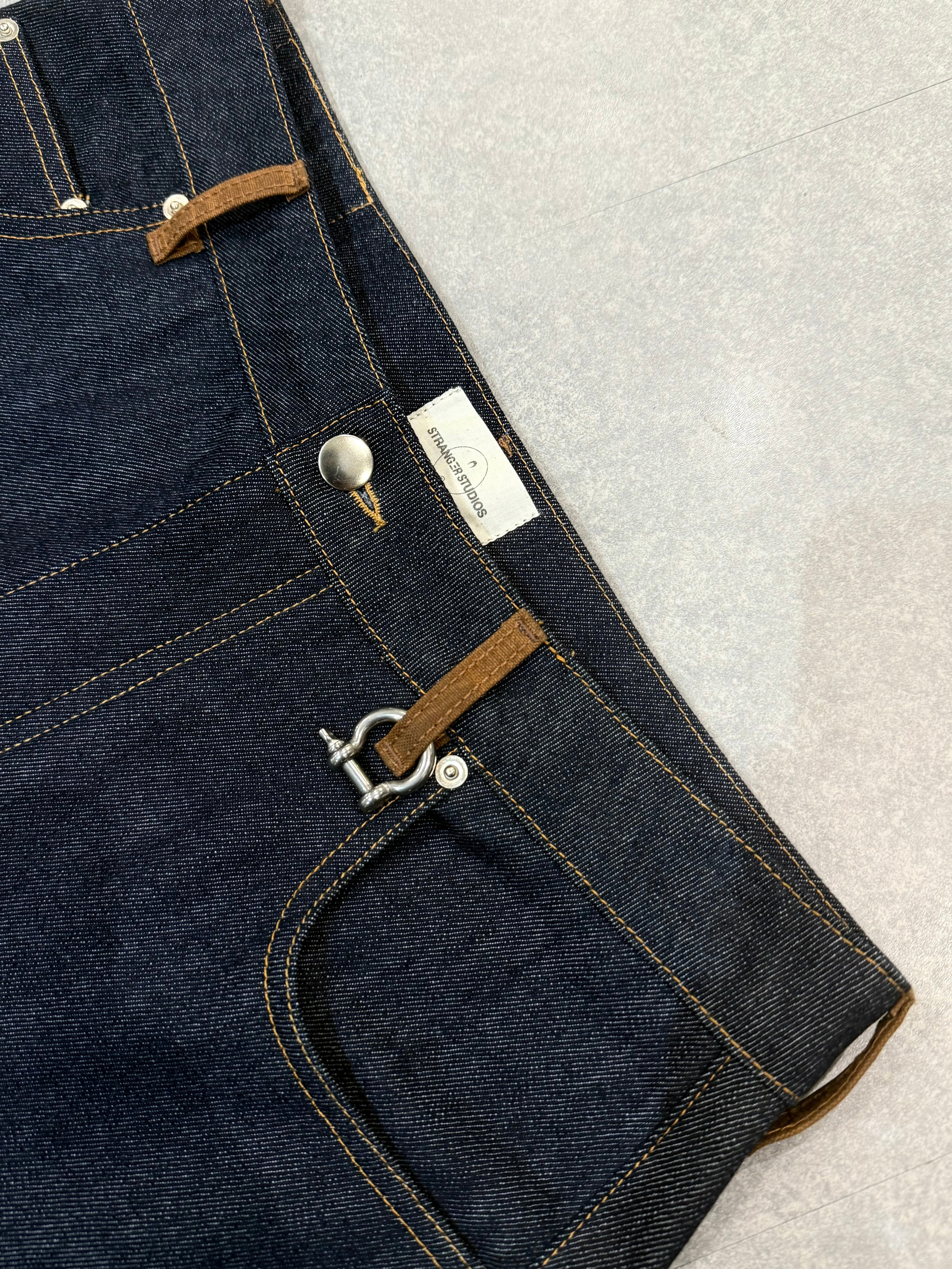 RAW DENIM
